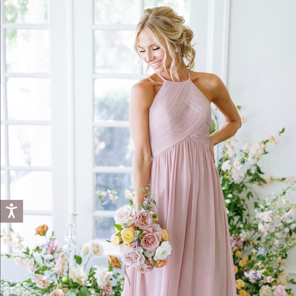 Revelry Mackenzie Chiffon
Rose Quartz - 909, Size: 8, Length: Regular Maxi
